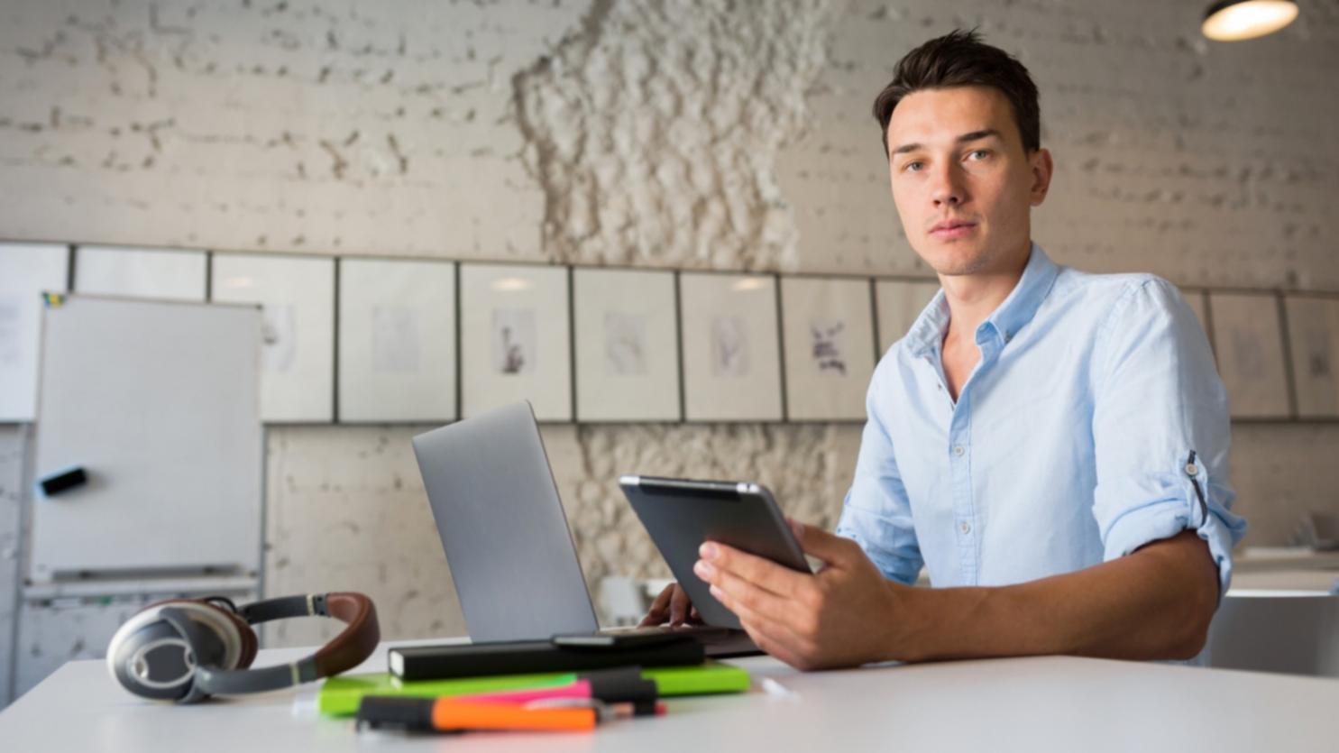 Analyse détaillée des données économiques et graphiques financiers